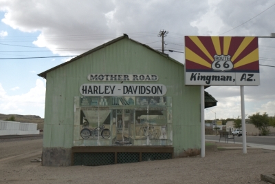 Retro Desat Holding Yellow reference file